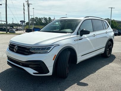 Used 2024 Volkswagen Tiguan SE R-Line