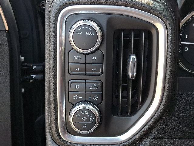 Used 2021 GMC Sierra 1500 Denali w/ Denali Premium Package AWD/4WD image 22