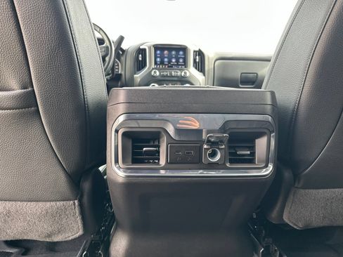 Used 2022 GMC Sierra 1500 Denali w/ Driver Alert Package II AWD/4WD image 25