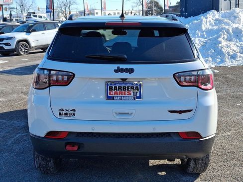 Used 2024 Jeep Compass Trailhawk image 5