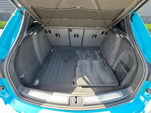 Certified 2020 Porsche Macan AWD/4WD image 40