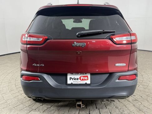 Used 2018 Jeep Cherokee Latitude Plus w/ Cold Weather Group image 6