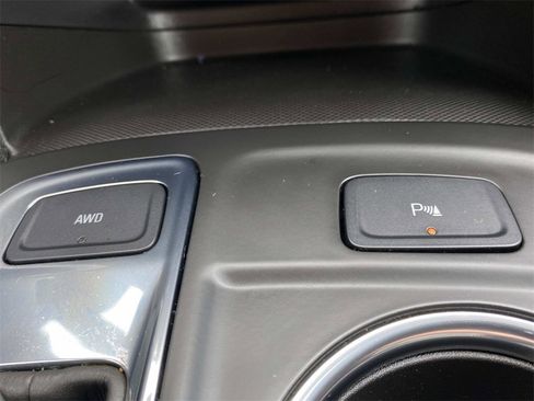 Used 2023 Chevrolet Equinox LT image 27