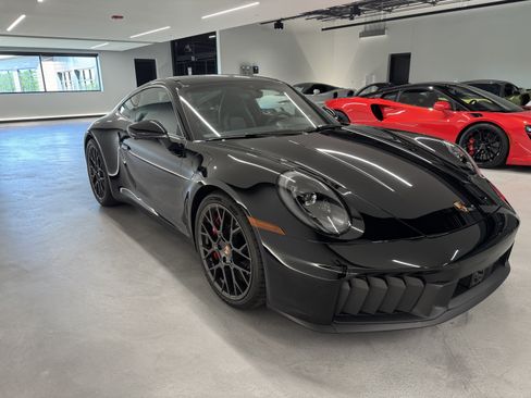 Used 2025 Porsche 911 GTS image 7