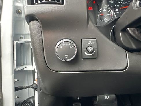 Used 2025 Chevrolet Express 3500 Extended w/ Driver Convenience Package RWD image 24