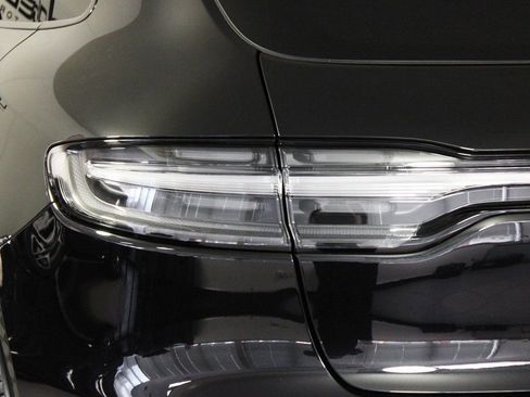 Certified 2026 Porsche Macan image 12