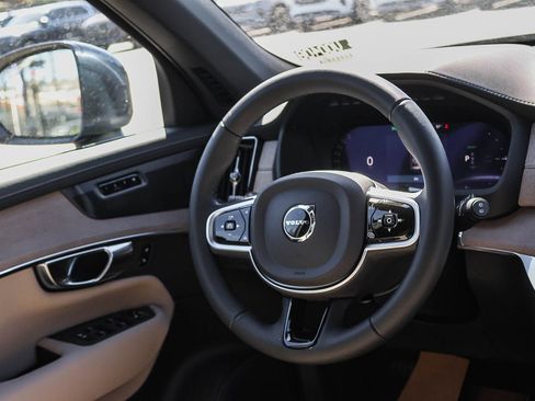 New 2026 Volvo XC90 T8 Plus w/ Protection Package Premier AWD/4WD image 24