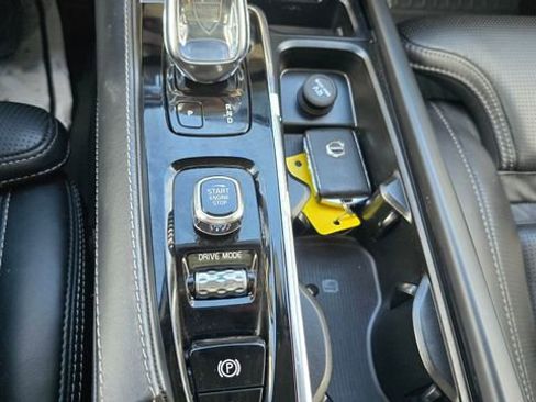 Used 2020 Volvo XC90 T8 Inscription w/ Protection Package Premier image 23