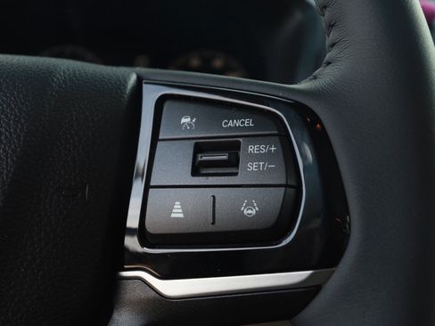 Used 2026 Honda Odyssey EX-L image 11