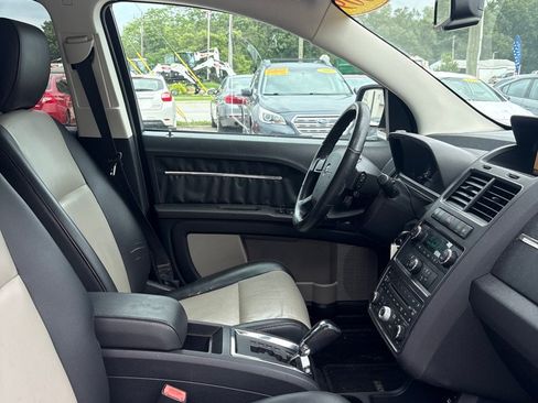 Used 2009 Dodge Journey R/T w/ Entertainment Group #2 AWD/4WD image 16