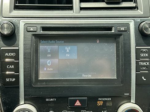 Used 2014 Toyota Camry LE FWD image 13