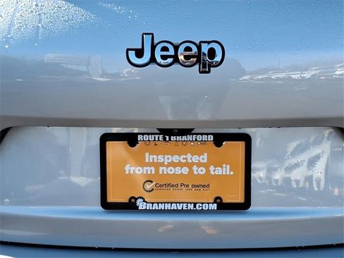 Certified 2023 Jeep Grand Cherokee L Laredo image 11