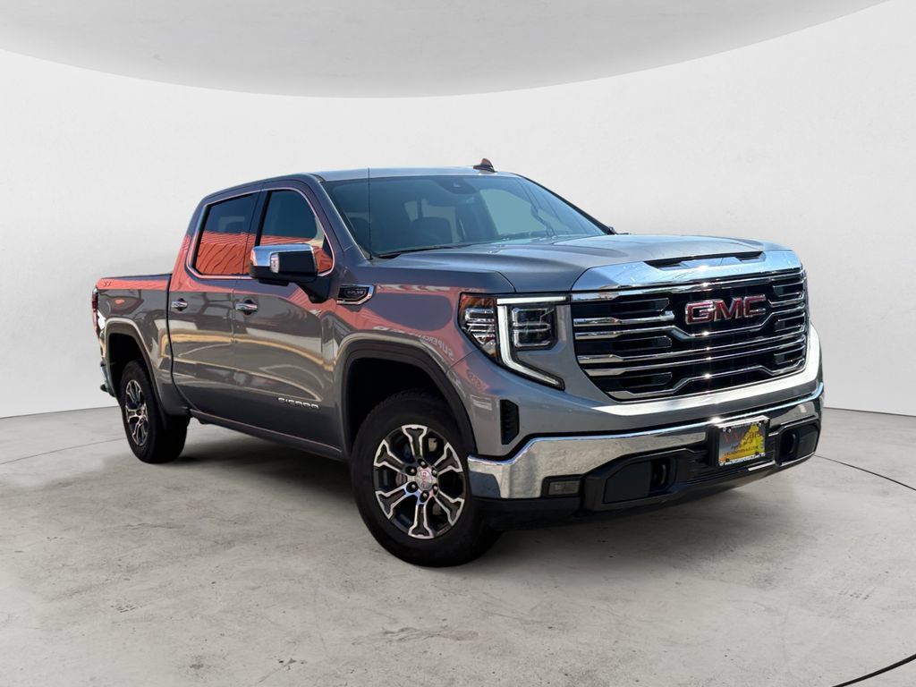 Used 2025 GMC Sierra 1500 SLT AWD/4WD image 1
