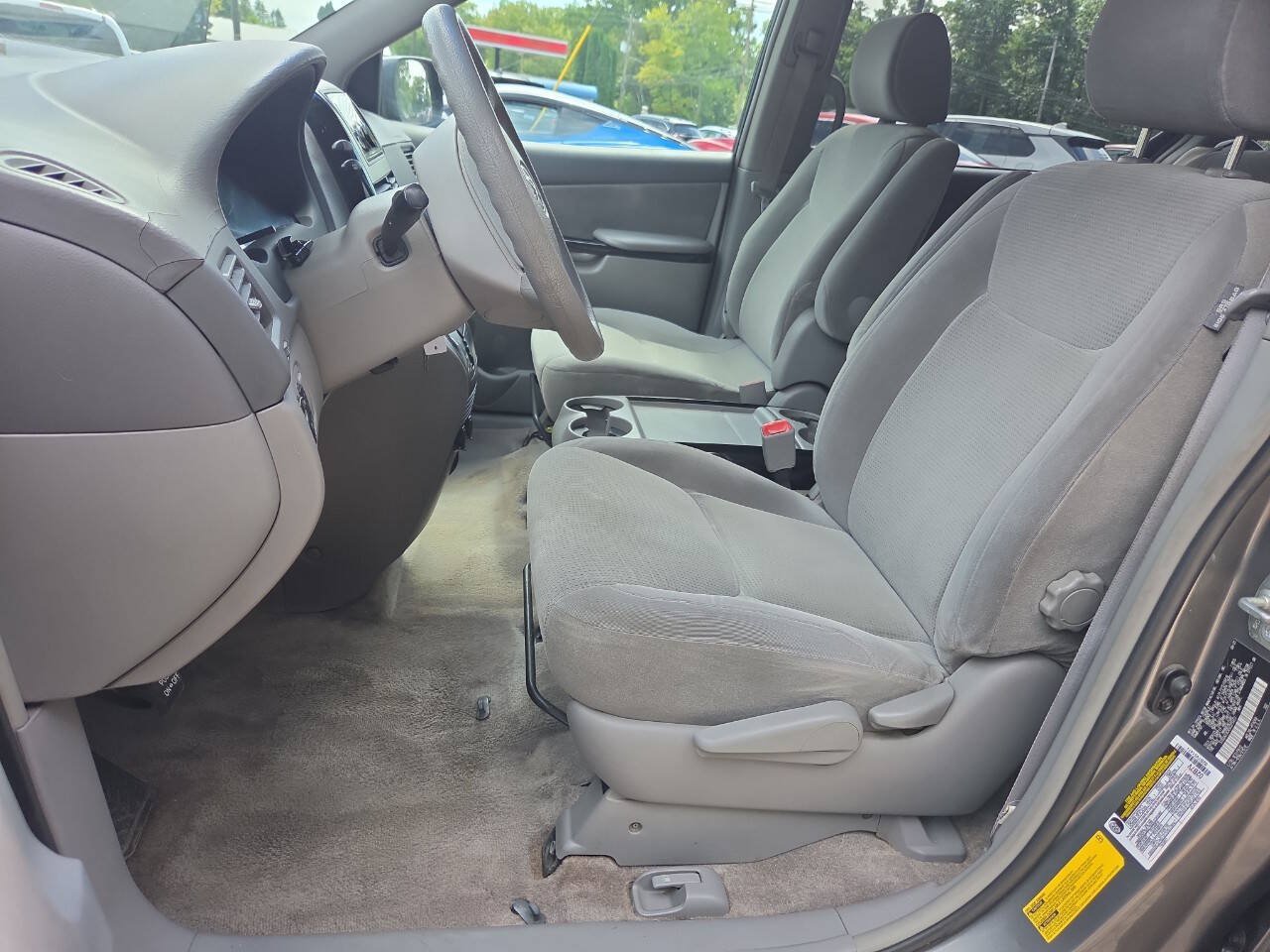 Used 2005 Toyota Sienna LE w/ LE Pkg 5 FWD image 15