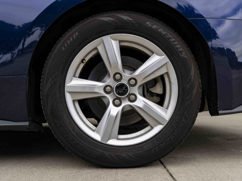 Used 2018 Ford Mustang Coupe image 15