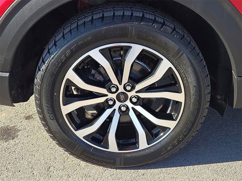 Used 2020 Ford Explorer ST w/ Premium Technology Package image 7