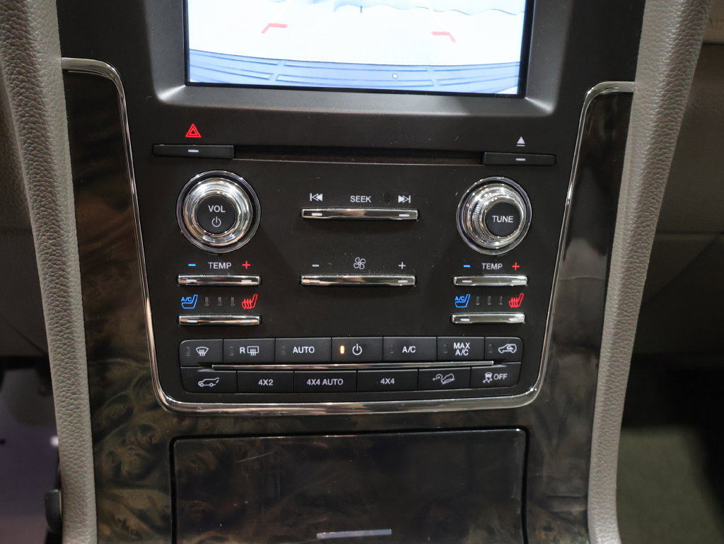 Used 2016 Lincoln Navigator L Select AWD/4WD image 28