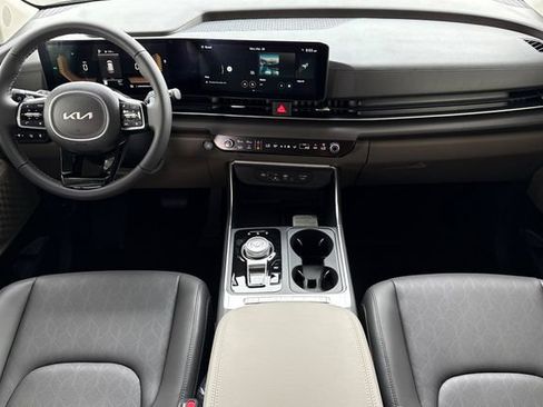 New 2026 Kia Carnival EX FWD image 15