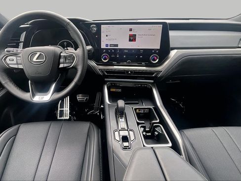 Used 2026 Lexus TX 500h AWD w/ Technology Package image 14