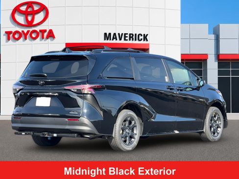 New 2026 Toyota Sienna XLE Woodland Edition AWD/4WD image 5