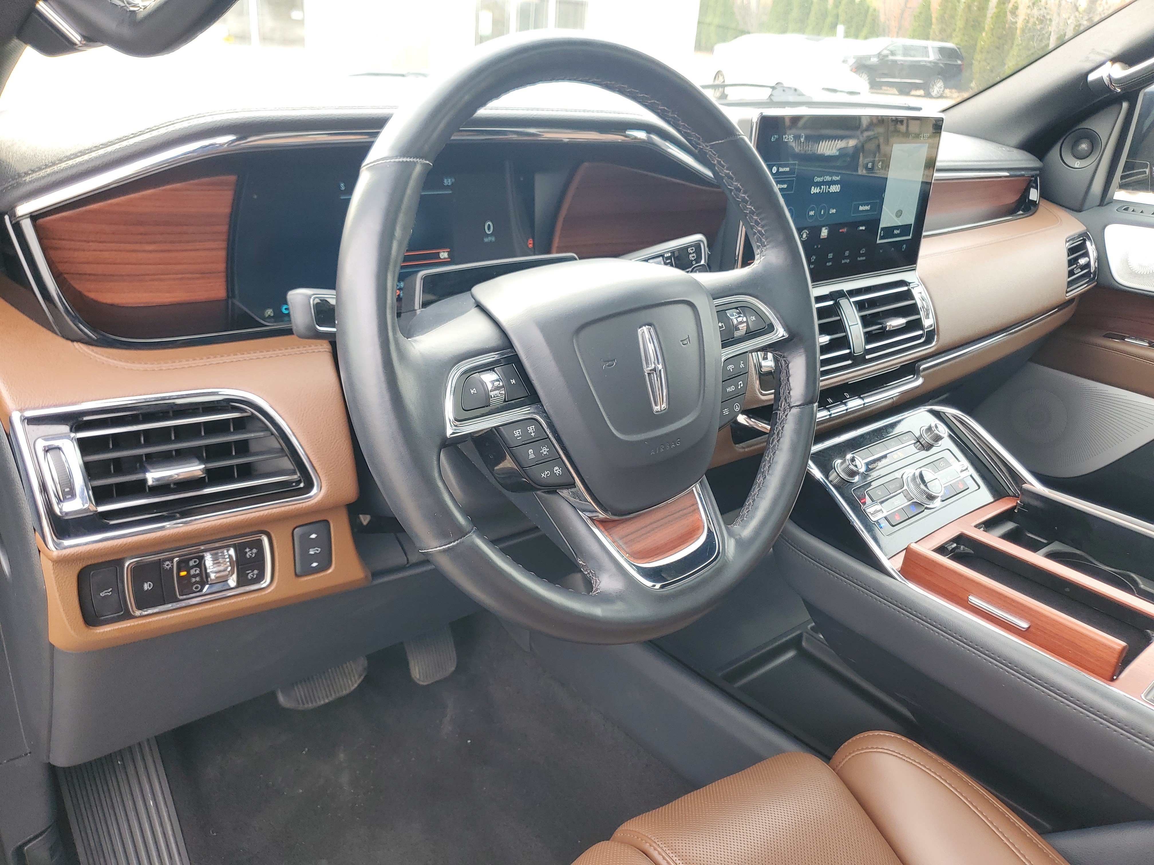 Used 2023 Lincoln Navigator Reserve AWD/4WD image 13