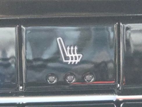 New 2026 Chevrolet Equinox ACTIV w/ Convenience Package III image 7