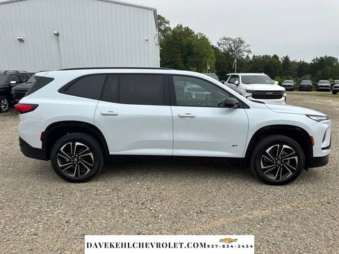 Used 2026 Buick Enclave Sport Touring w/ Power Package AWD/4WD image 6