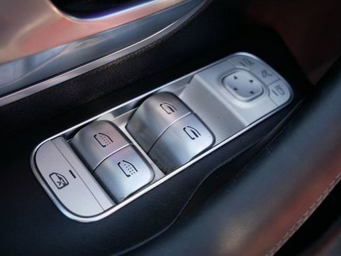 Used 2022 Mercedes-Benz GLS 450 4MATIC image 15
