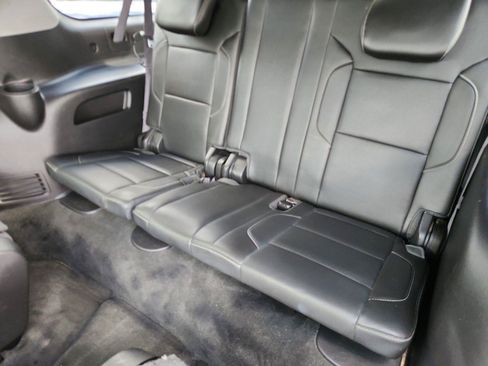 Used 2015 Chevrolet Suburban LTZ AWD/4WD image 14