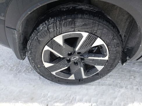 Certified 2025 Nissan Kicks SV image 44