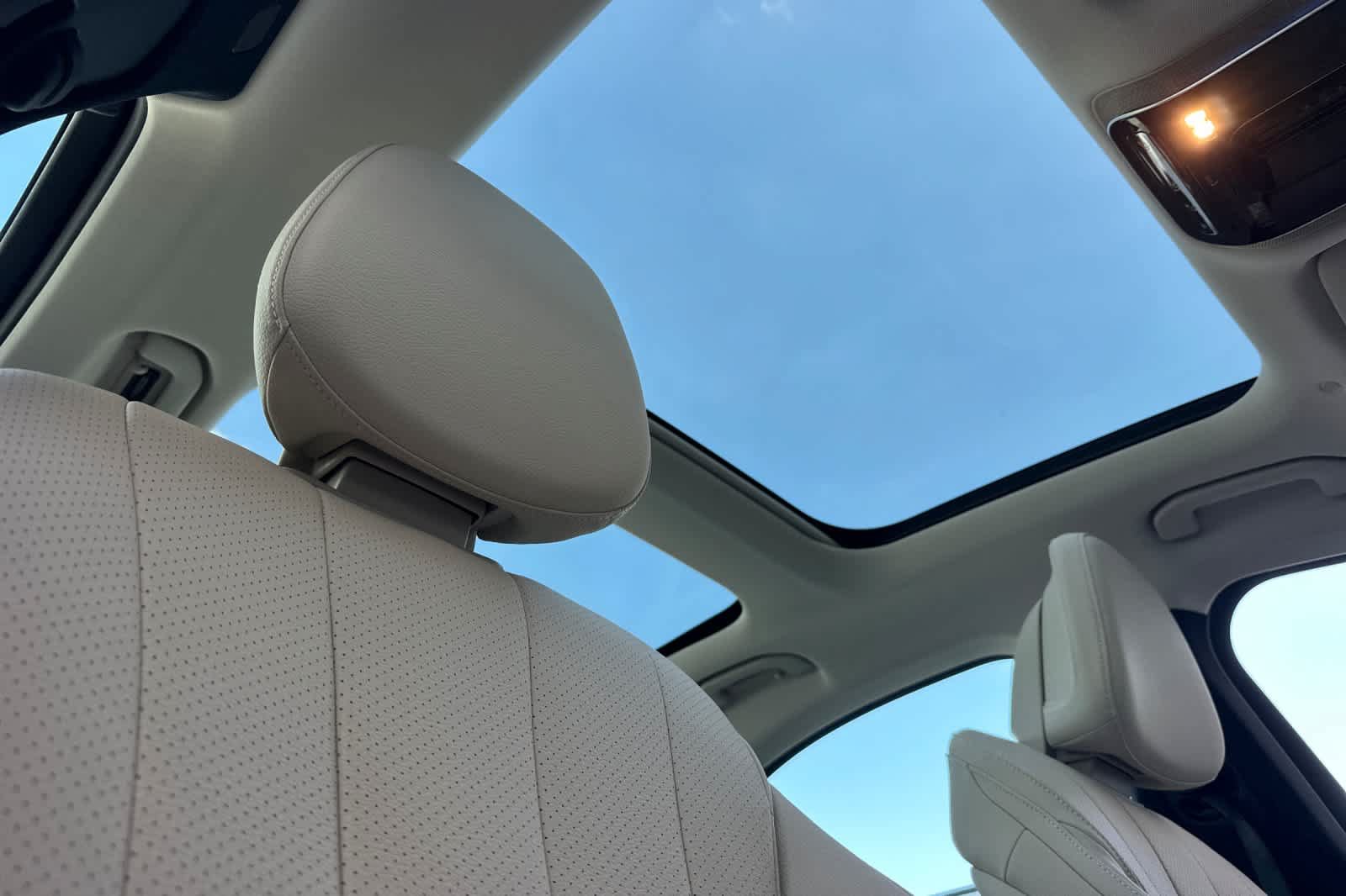 New 2027 Mercedes-Benz GLC 300 image 15