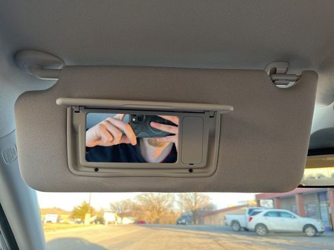 Used 2026 Honda HR-V LX image 74