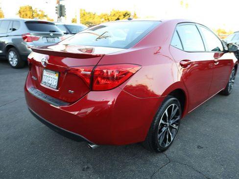 Used 2017 Toyota Corolla SE image 4
