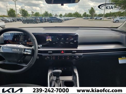 New 2026 Kia Sorento LX FWD image 19