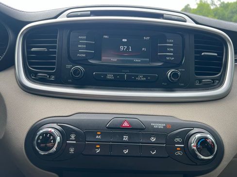 Used 2016 Kia Sorento LX FWD image 26