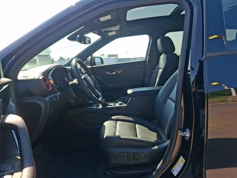 Used 2023 Chevrolet Blazer RS w/ Enhanced Convenience Package AWD/4WD image 18