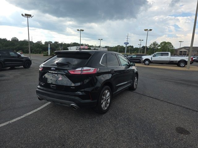 Certified 2024 Ford Edge Titanium AWD/4WD image 3