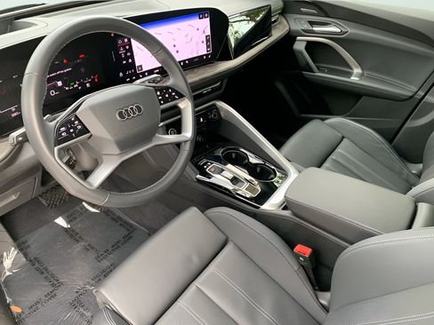 Certified 2025 Audi Q5 Premium Plus AWD/4WD image 14