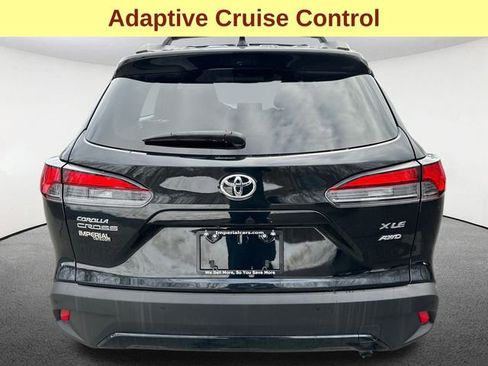 Certified 2025 Toyota Corolla Cross XLE w/ Convenience Package image 10