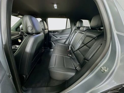 New 2026 Chevrolet Equinox LT w/ Convenience Package II image 25