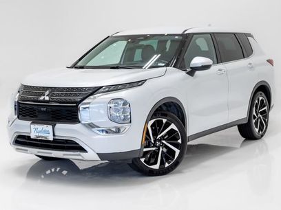 Used 2023 Mitsubishi Outlander SE Black Edition