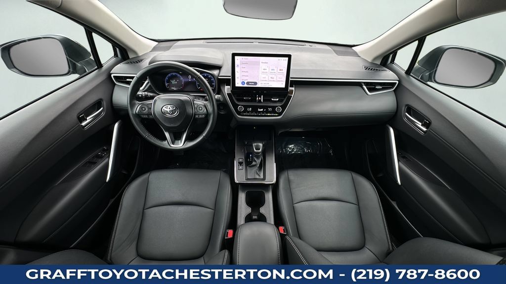 Used 2026 Toyota Corolla Cross XLE FWD image 14