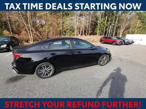 Used 2022 Kia Forte GT-Line w/ GT-Line Premium Package image 9