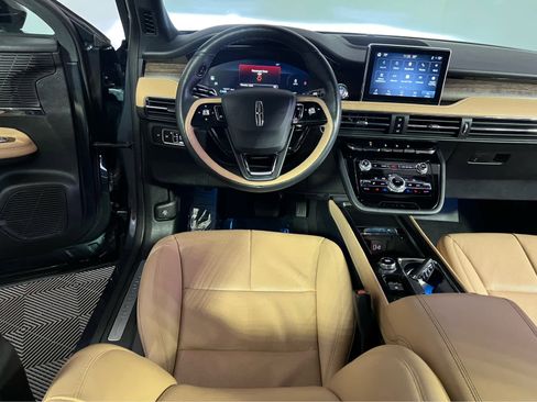Used 2022 Lincoln Corsair Reserve w/ Elements Package image 13