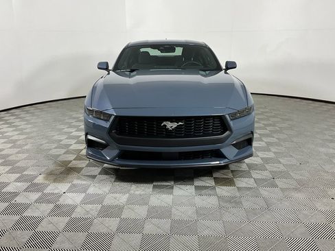 Used 2025 Ford Mustang Coupe image 9