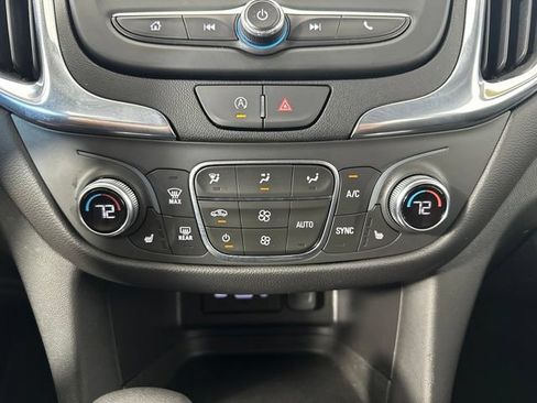 Used 2024 Chevrolet Equinox LT AWD/4WD image 19