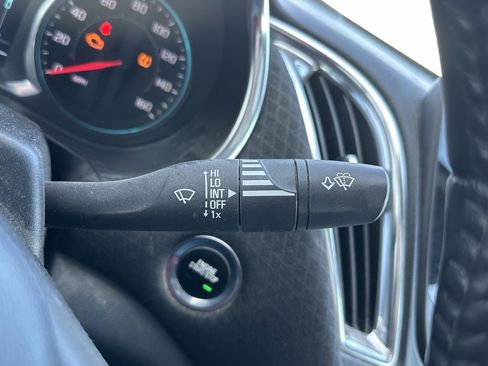 Used 2016 Chevrolet Malibu LT image 29