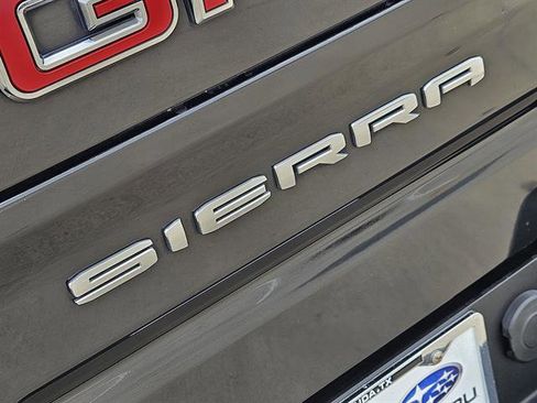 Used 2019 GMC Sierra 1500 SLT w/ SLT Premium Package image 9