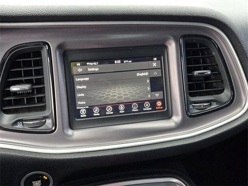 Used 2019 Dodge Challenger SXT image 15