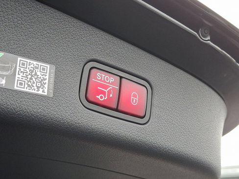 New 2026 Mercedes-Benz GLC 300 4MATIC image 21